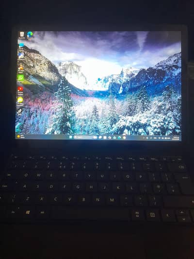 • Microsoft Surface Laptop 3 - 10/10 Condition (i5 10th Gen)