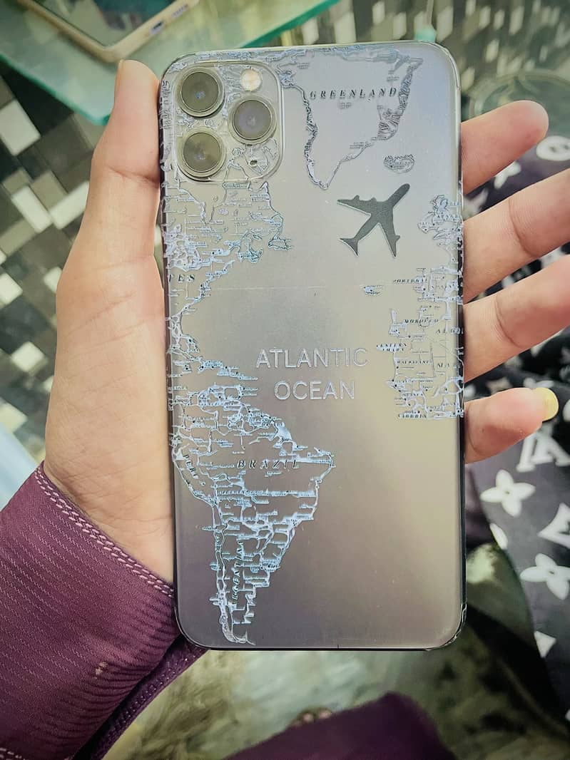 Apple iPhone 11 Pro Max 1