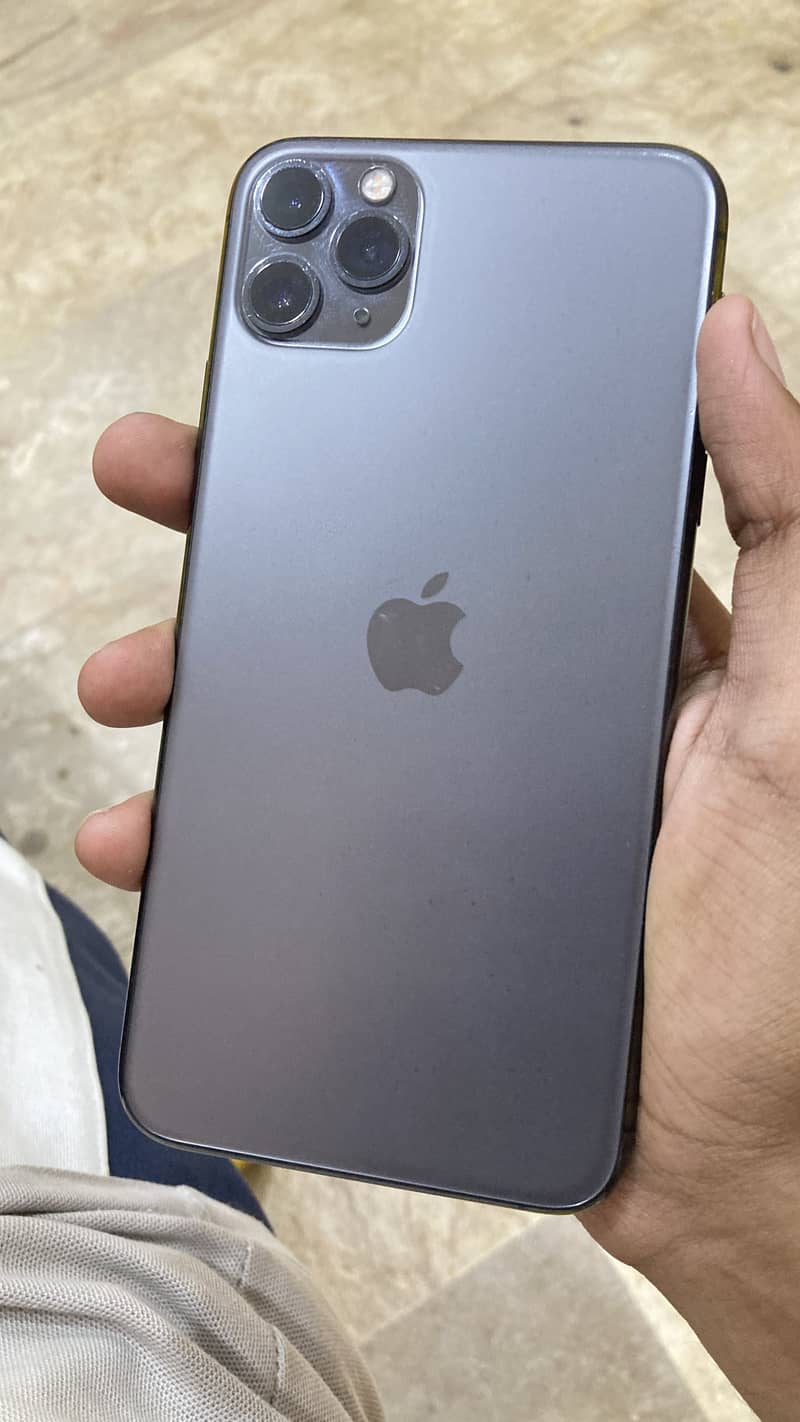iPhone 11 Pro Max (Exchange Possible) 0
