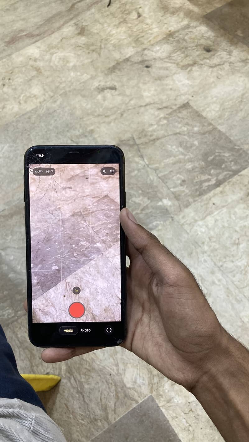 iPhone 11 Pro Max (Exchange Possible) 8