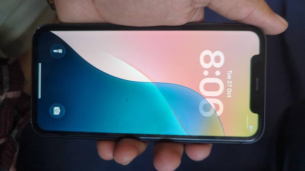 Apple iPhone 11 4