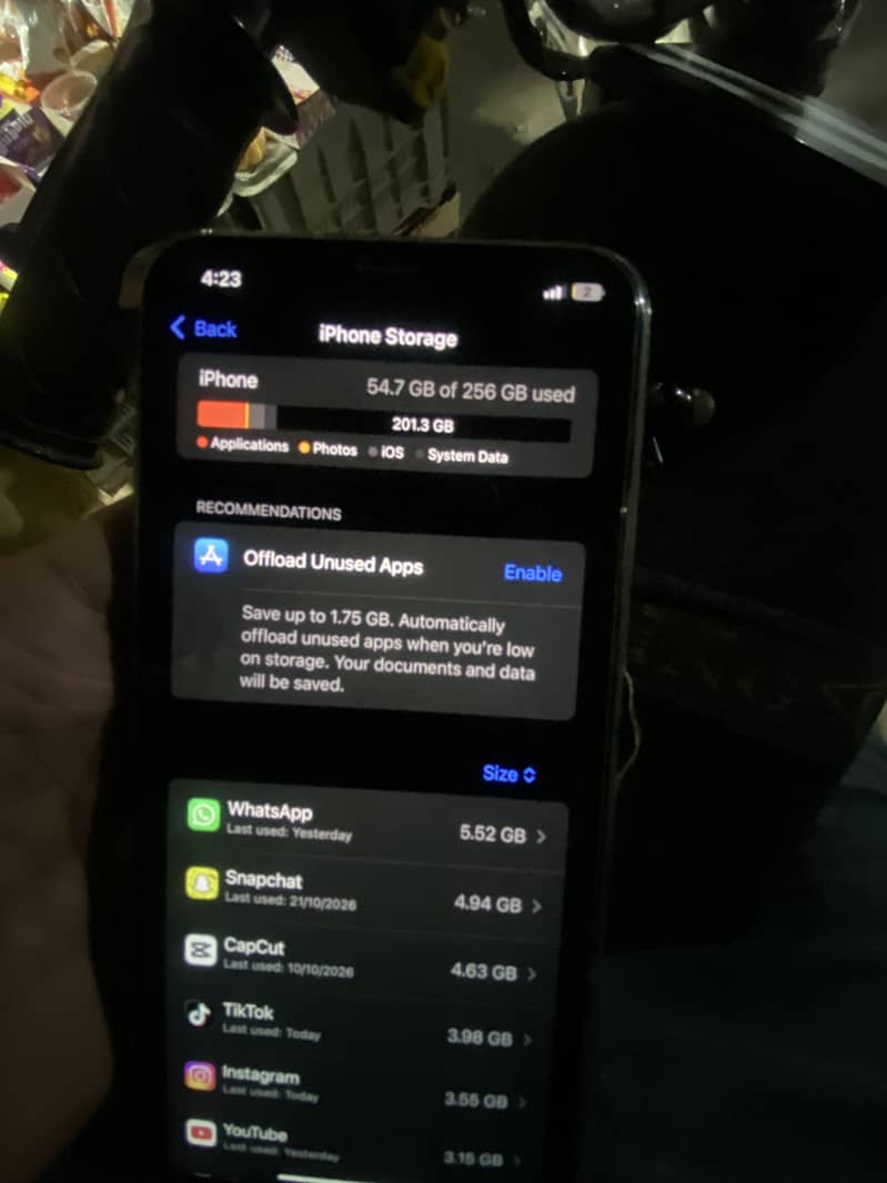 Apple iPhone Xs max 0