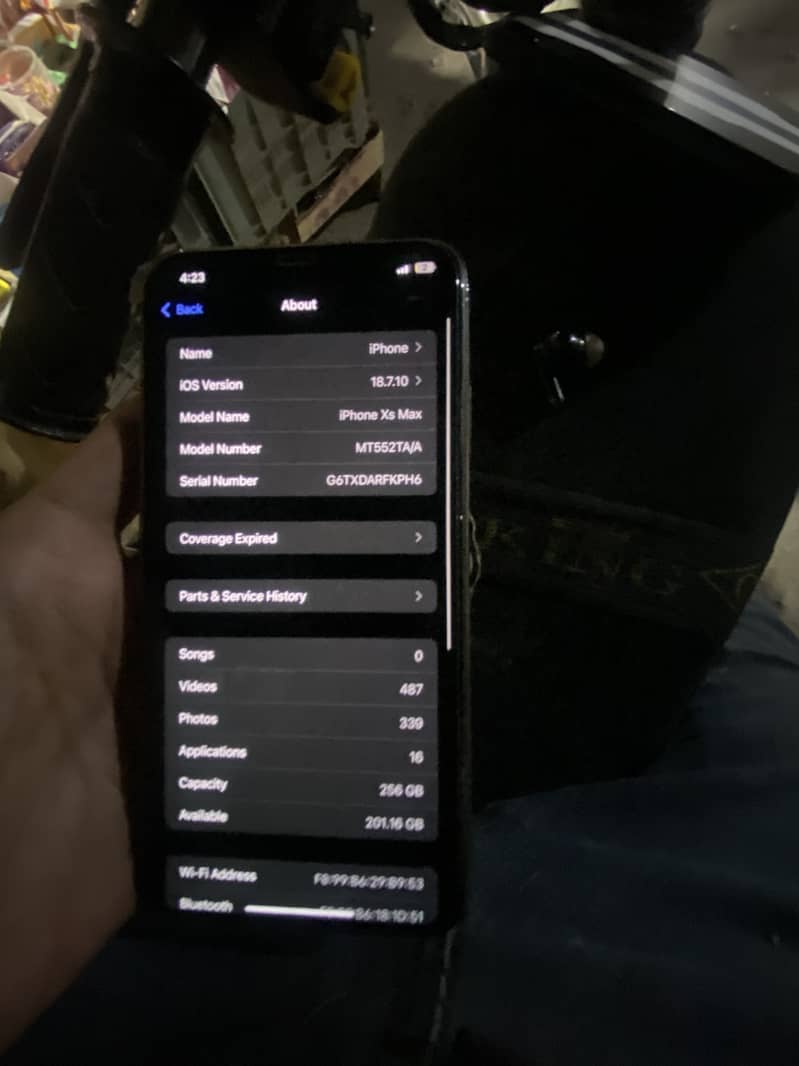 Apple iPhone Xs max 1