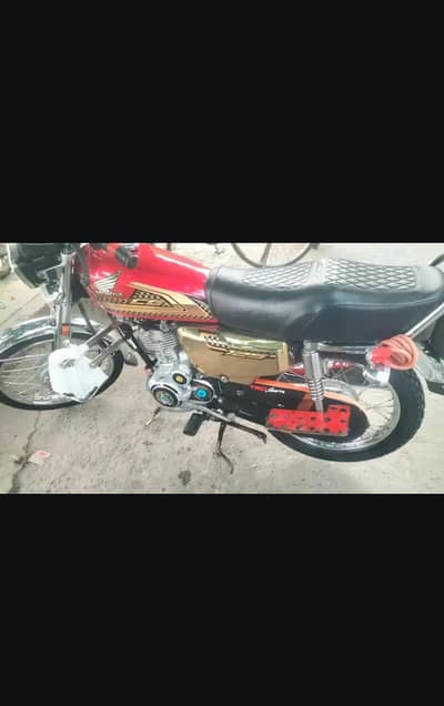Honda CG 125 Golden Edition