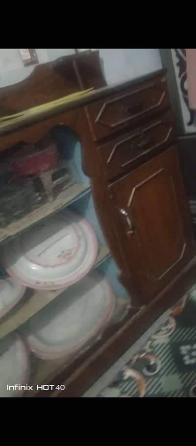 almari bartan wali