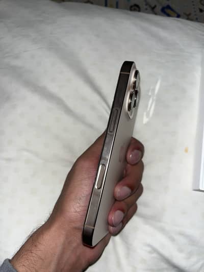 Apple iPhone 16 Pro PTA Approved 256gb 88battery health 10/10