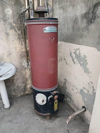 Geyser for sale good working condition
