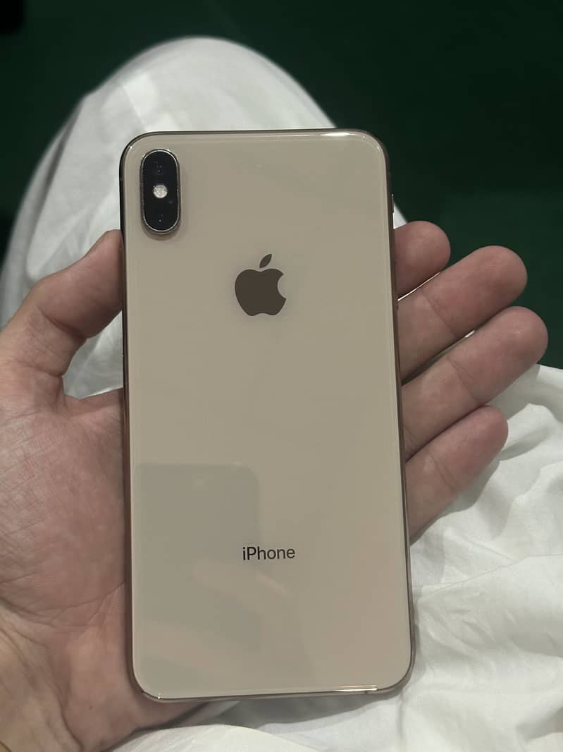 Apple iPhone XS Max 0