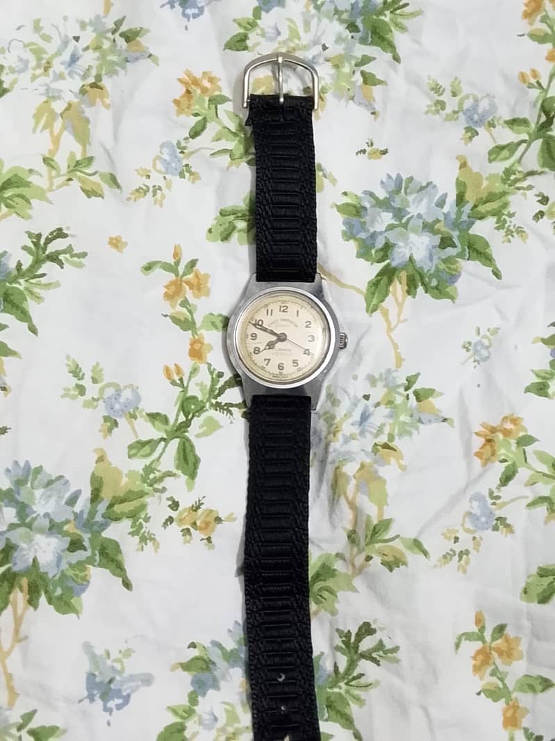 good condition watches 3