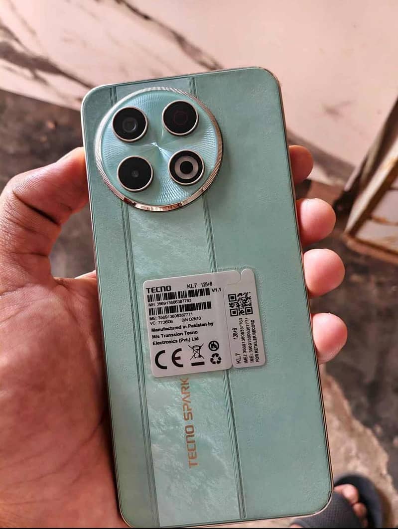 Tecno SPARK 30 Pro 0