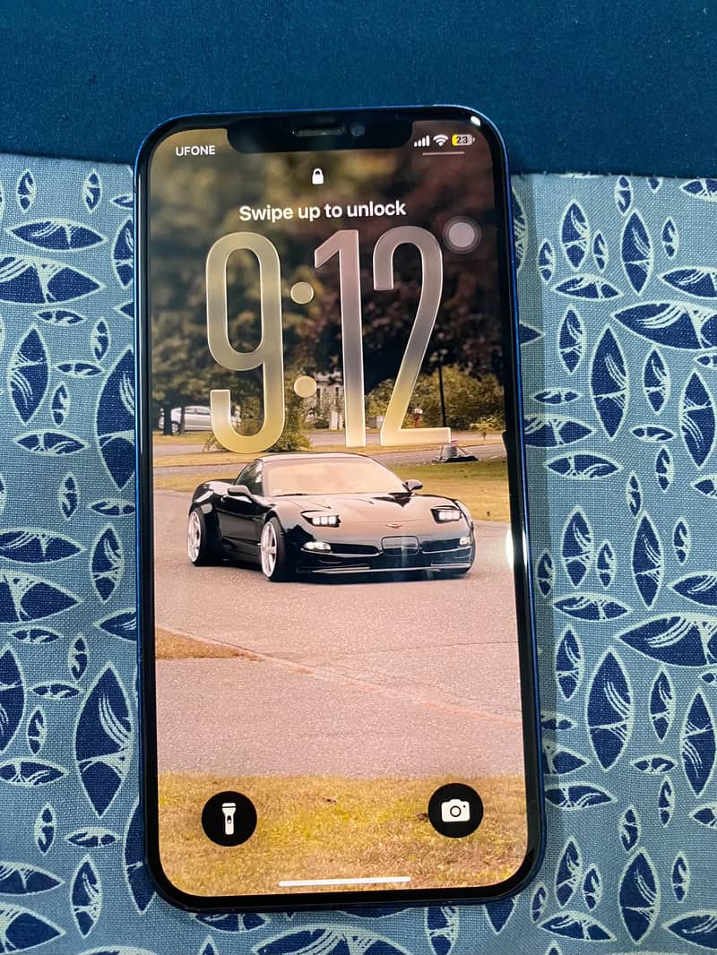 Apple iPhone 12 1