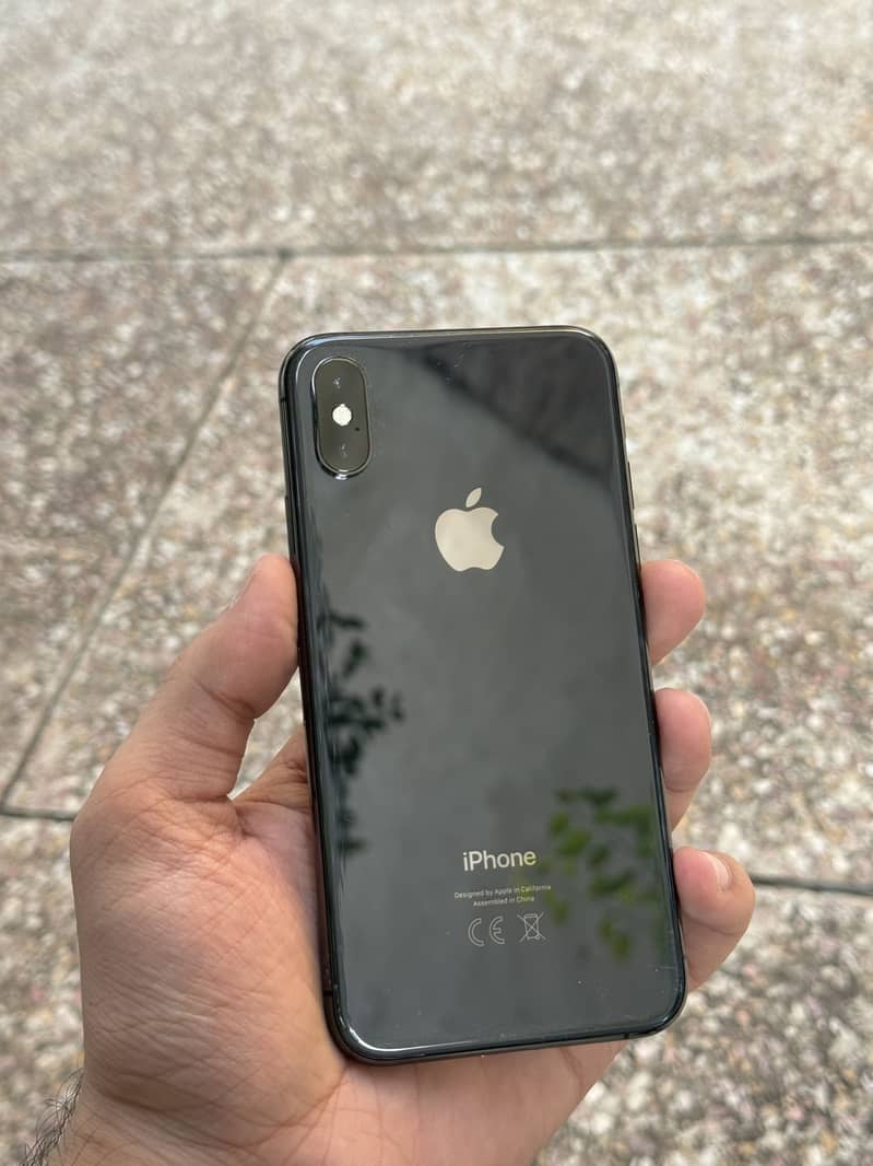 Apple iPhone XS 6