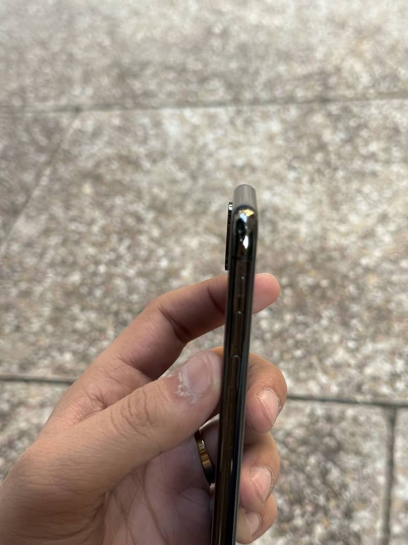Apple iPhone XS 8