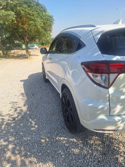 Honda Vezel 2016