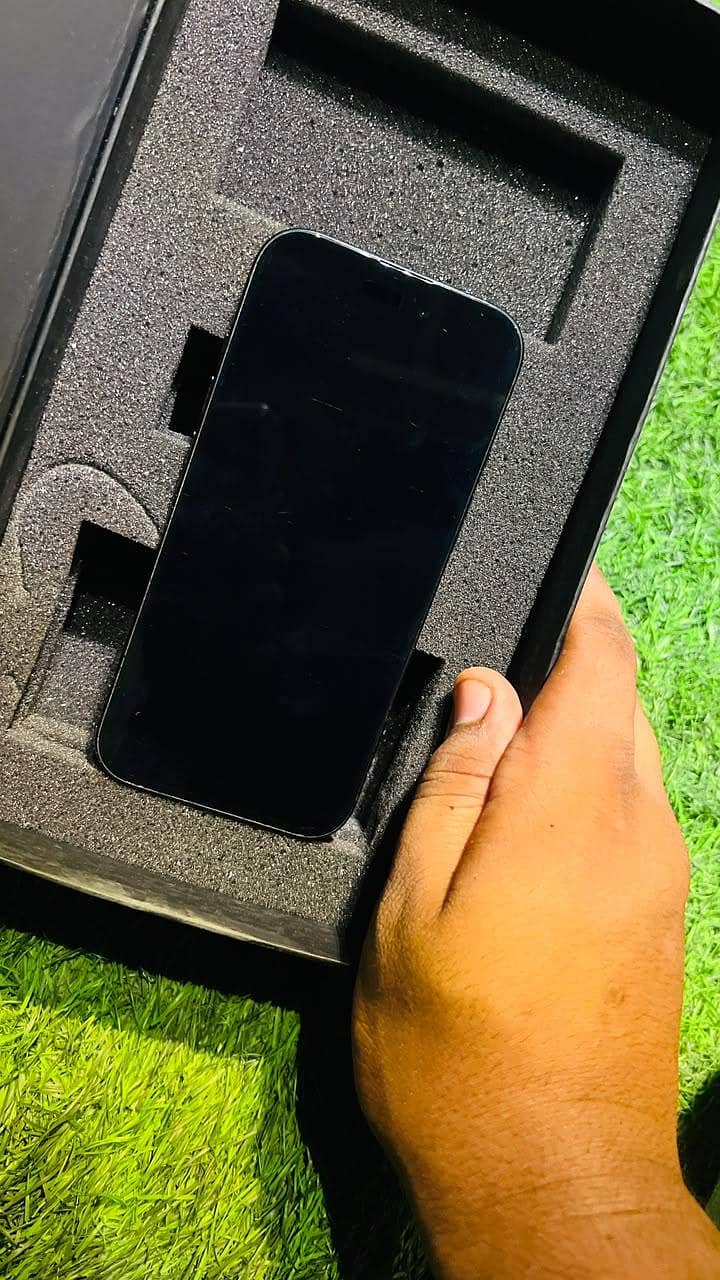 Apple iPhone 15 0