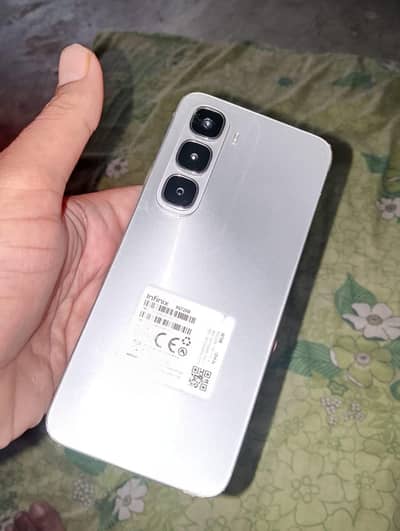 Infinix HOT 60i 6+6/128
