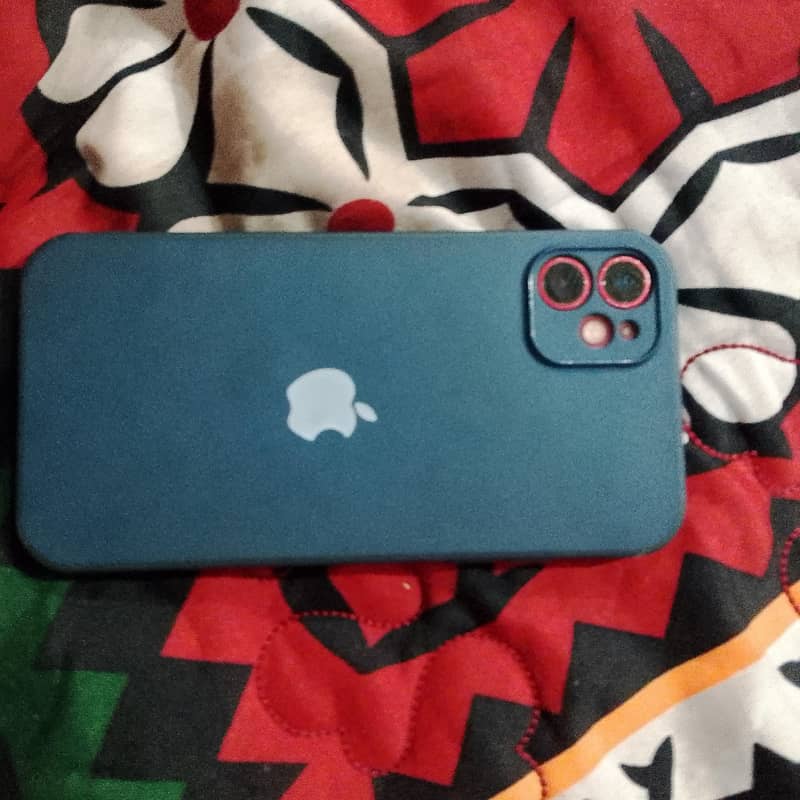 Apple iPhone 11 0