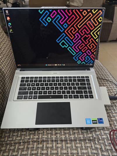 Gigabyte Aero 16 XE5, Premium Creator/gaming machine