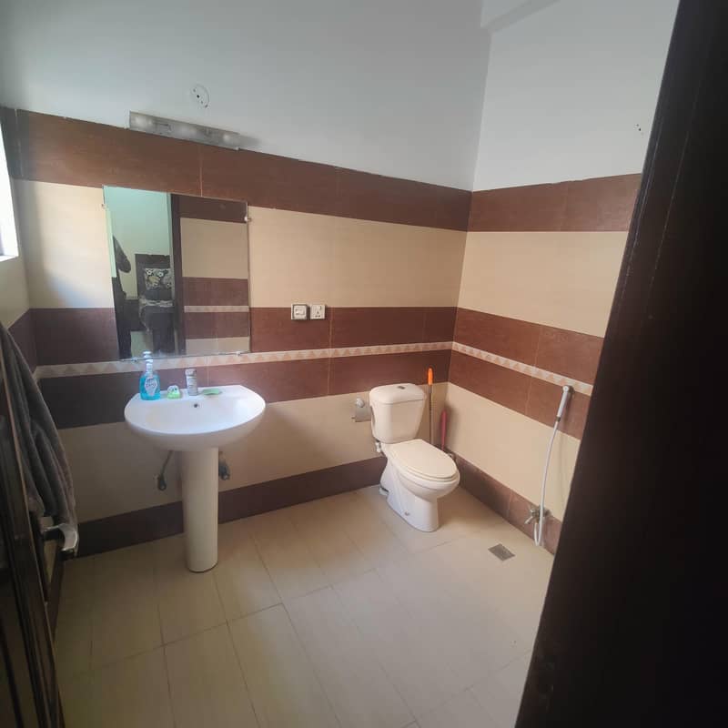 Furnished 3-bed Portion 6