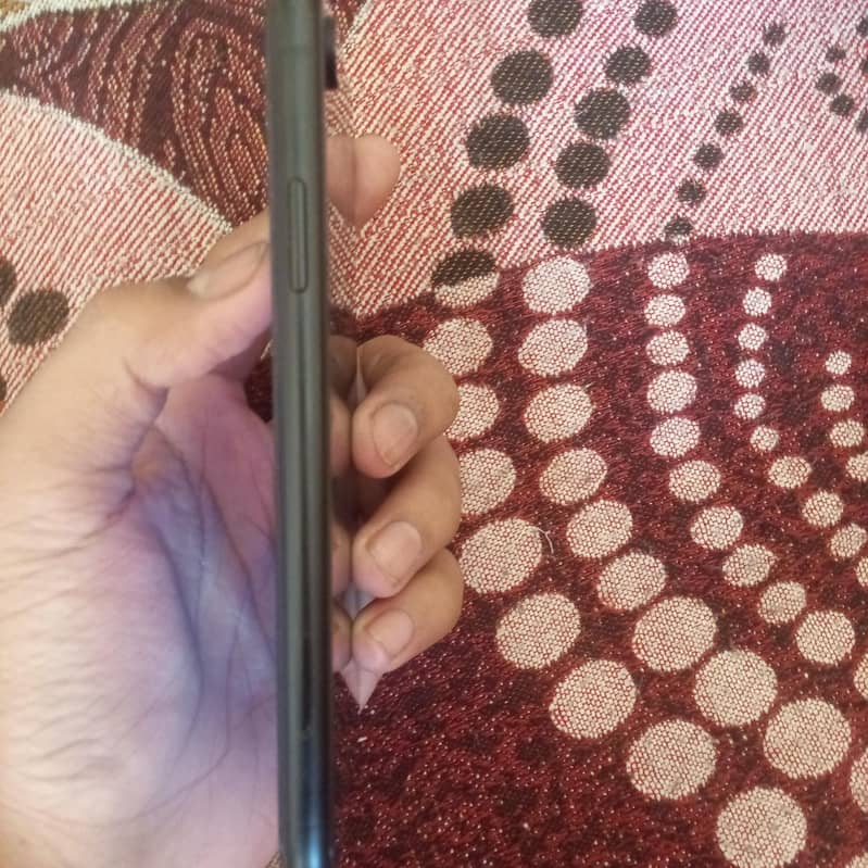 Apple iPhone XR 5