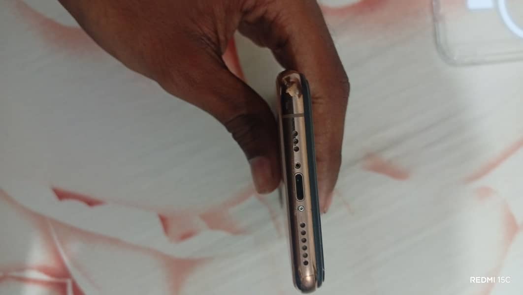 Apple iPhone 11 Pro 3