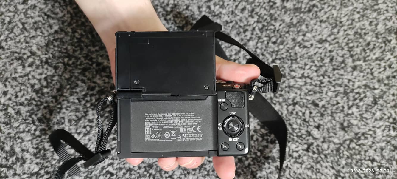 Sony A5000 Mirrorless 10/10 condition, daaba pack condition 7
