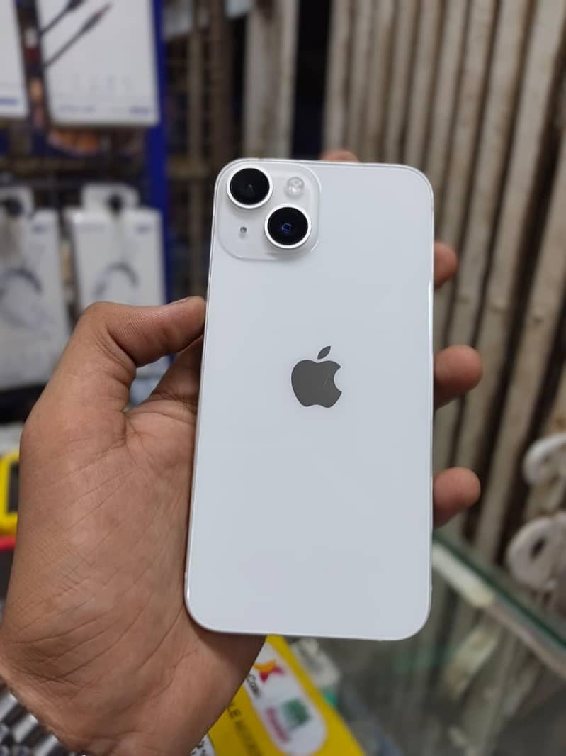 Apple iPhone 13 1