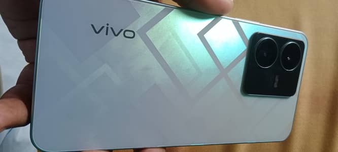 Vivo Y22 (4+4=8 GB/64GB) - 10/10 Condition - Complete Box