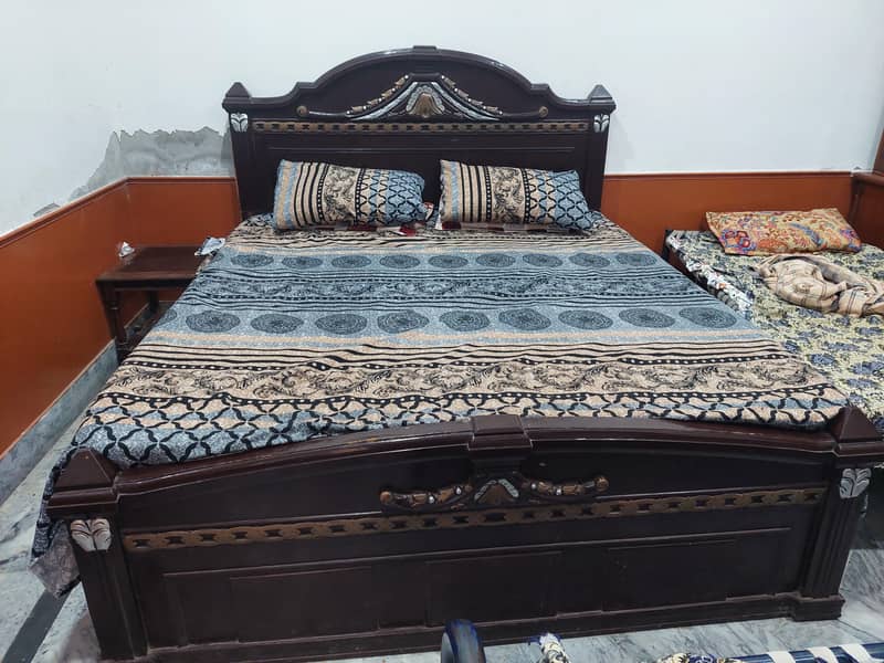 king bed 0