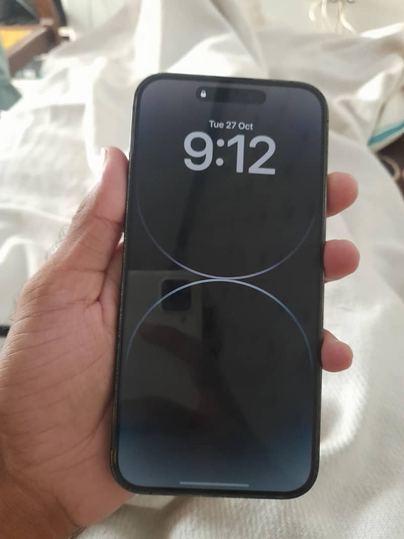 Apple iPhone 14 Pro Max 1