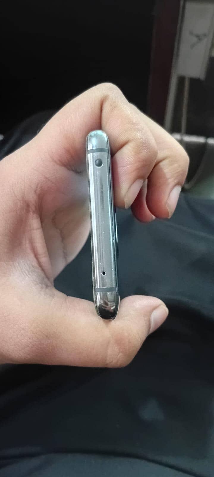 Huawei Mate 20 Pro (Flagship Device) 3