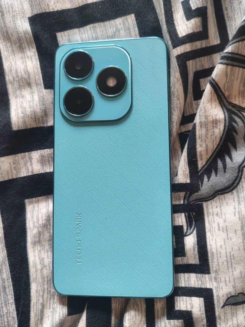 Tecno Spark 20 2