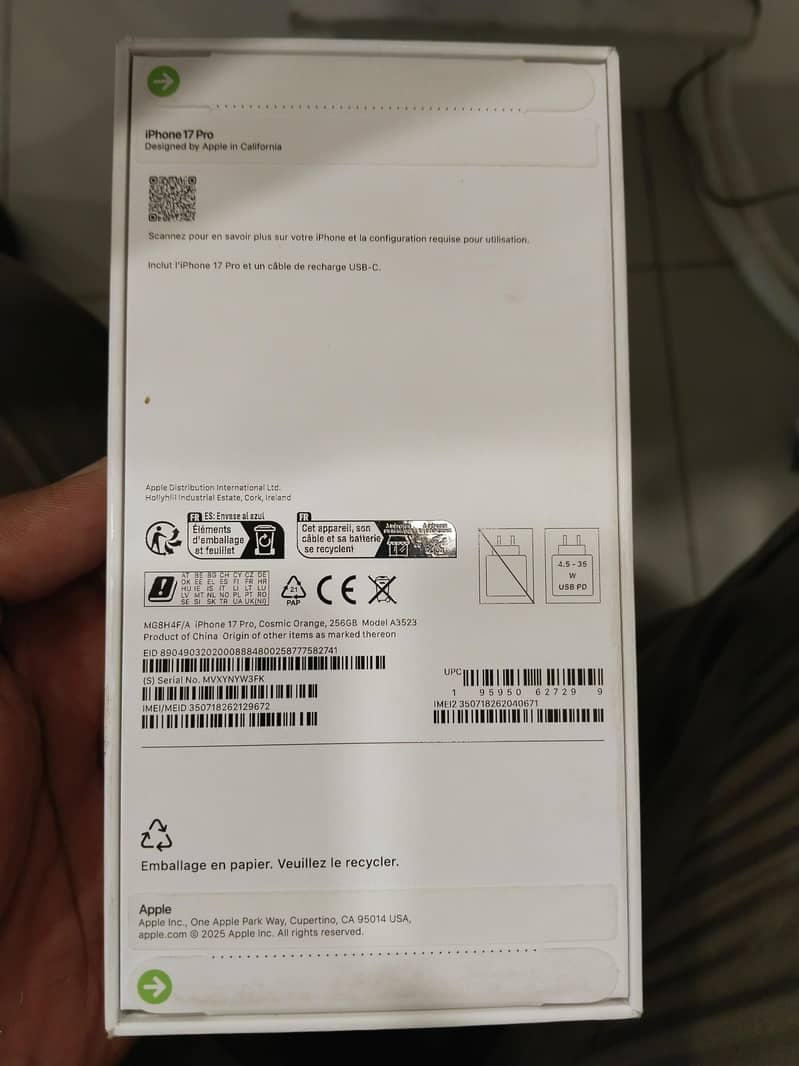Apple iPhone 17 Pro 1