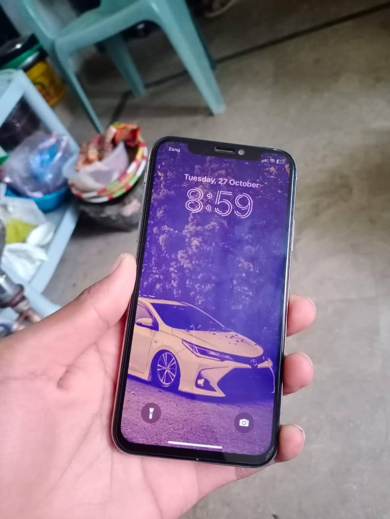 Apple iPhone X 1