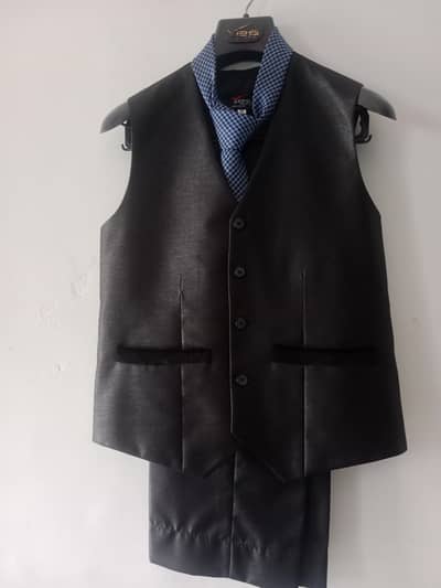 Pent Coat 3 piece with shirt and Tie
