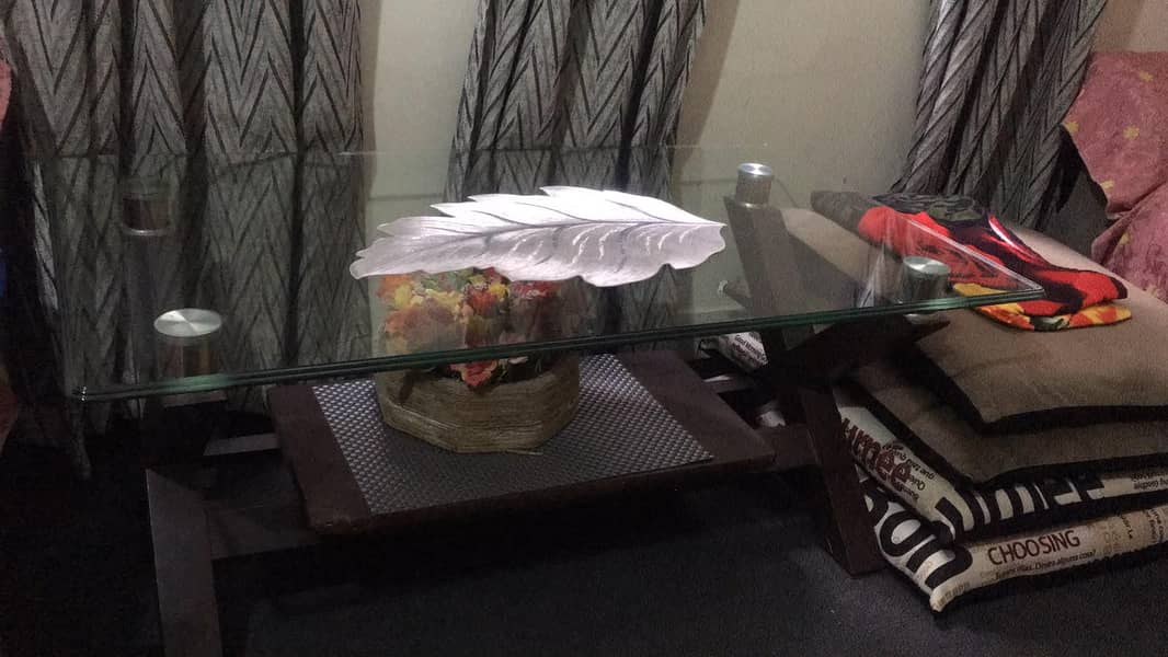 2+1+1 sofa one center table 3