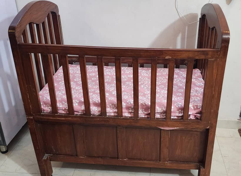 Baby cot 4