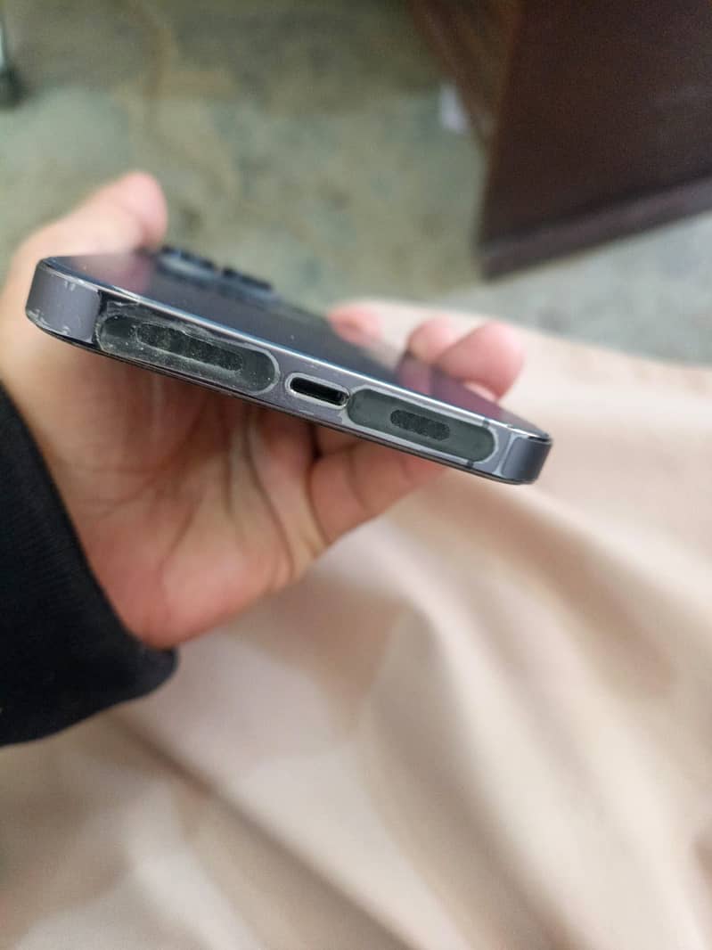 Apple iPhone 14 Pro Max 2