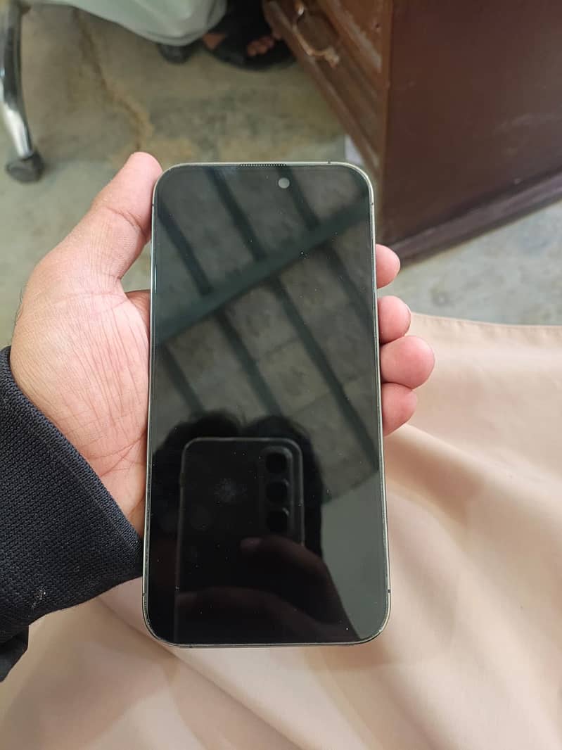 Apple iPhone 14 Pro Max 5