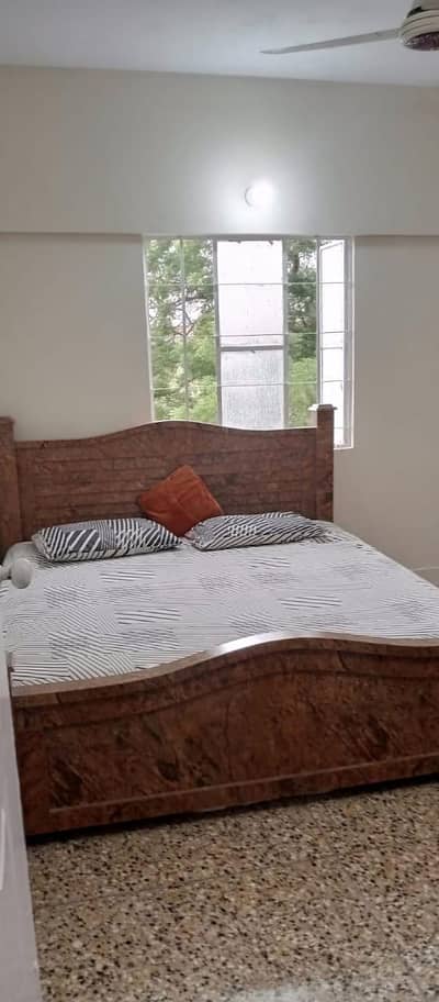 king size bed with mattres n dressing table