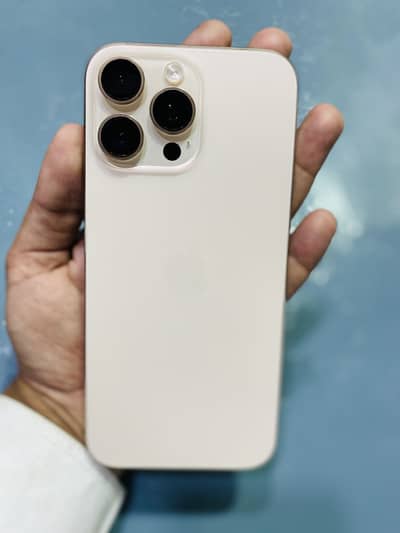 Apple iPhone 16 Pro Max