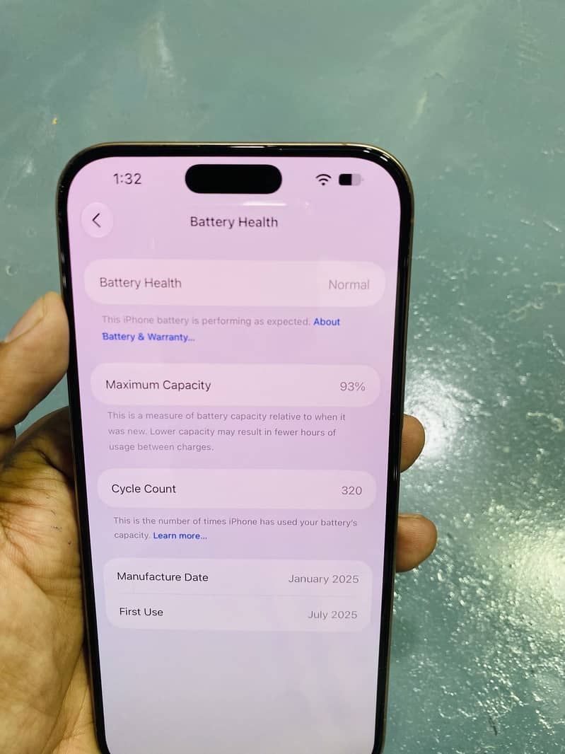 Apple iPhone 16 Pro Max 2