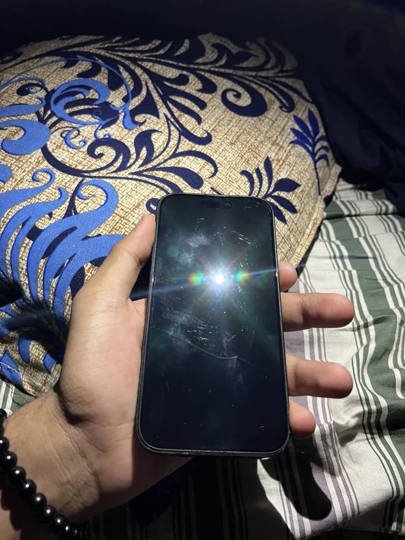 Apple iPhone 14 Pro 2