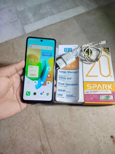 Tecno Spark 20C 4+4/128gb Al ok