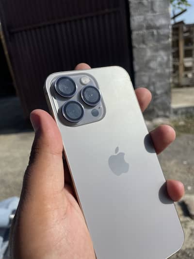 Apple iPhone 15 Pro Max