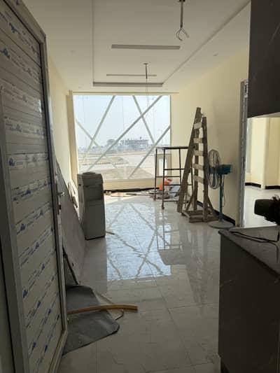 One Bed Apartment In Airport Green Garden In Topcity