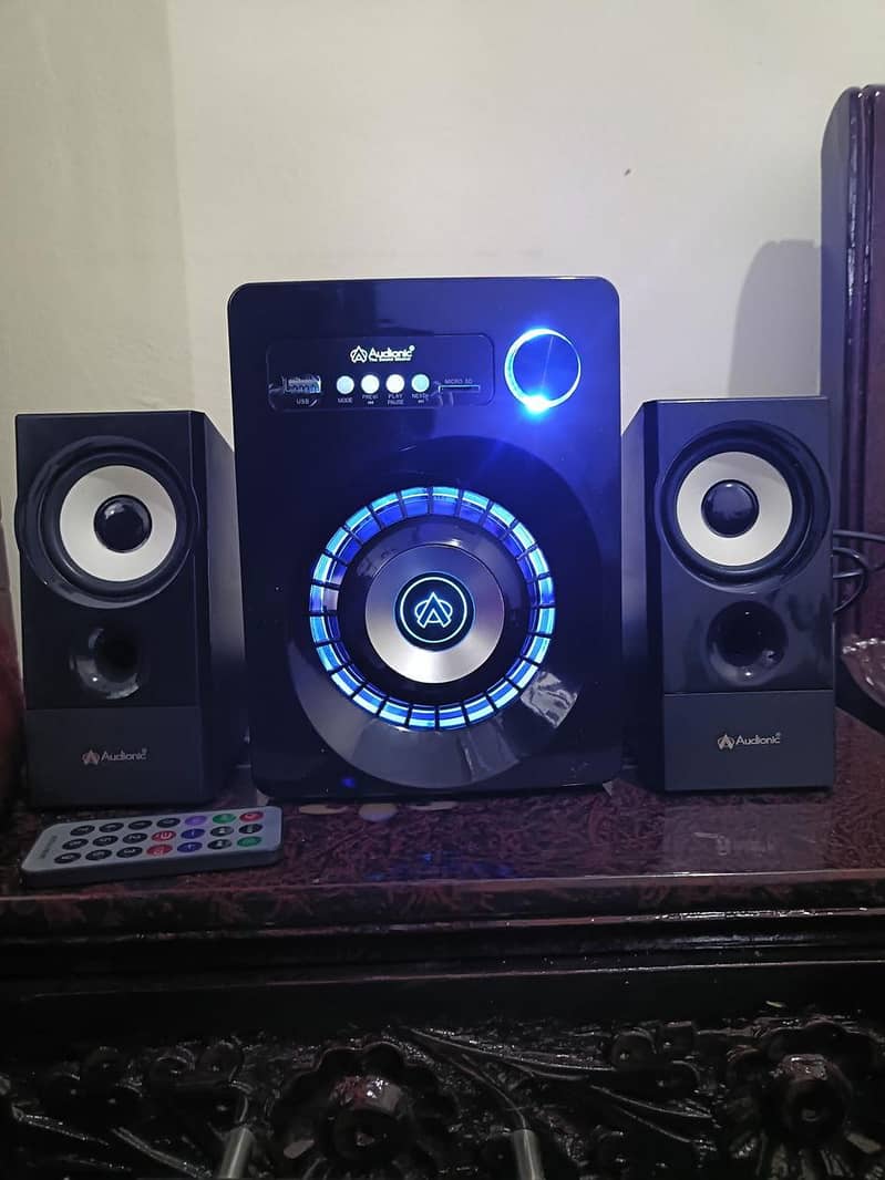 Audionic max 230 0