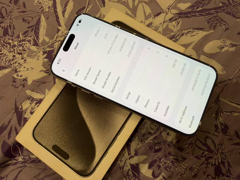 Apple iPhone 15 Pro Max 2