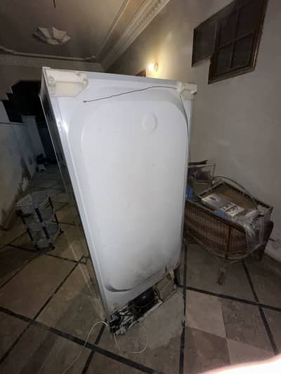 Hitachi No frost Jumbo size in great working condition