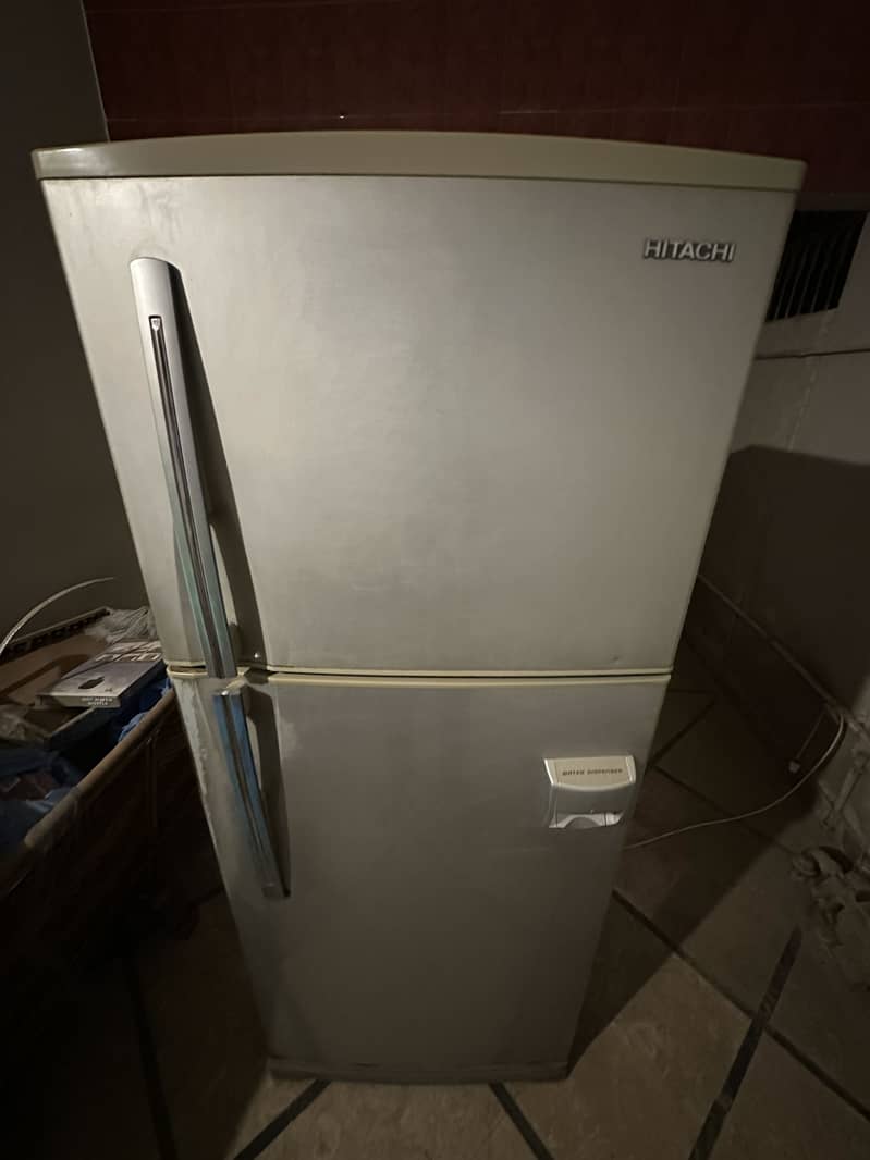 Hitachi No frost Jumbo size in great working condition - Refrigerators ...